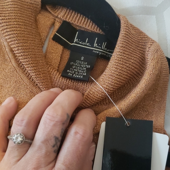 Nicole Miller sleeveless turtleneck sweater - Picture 4 of 6